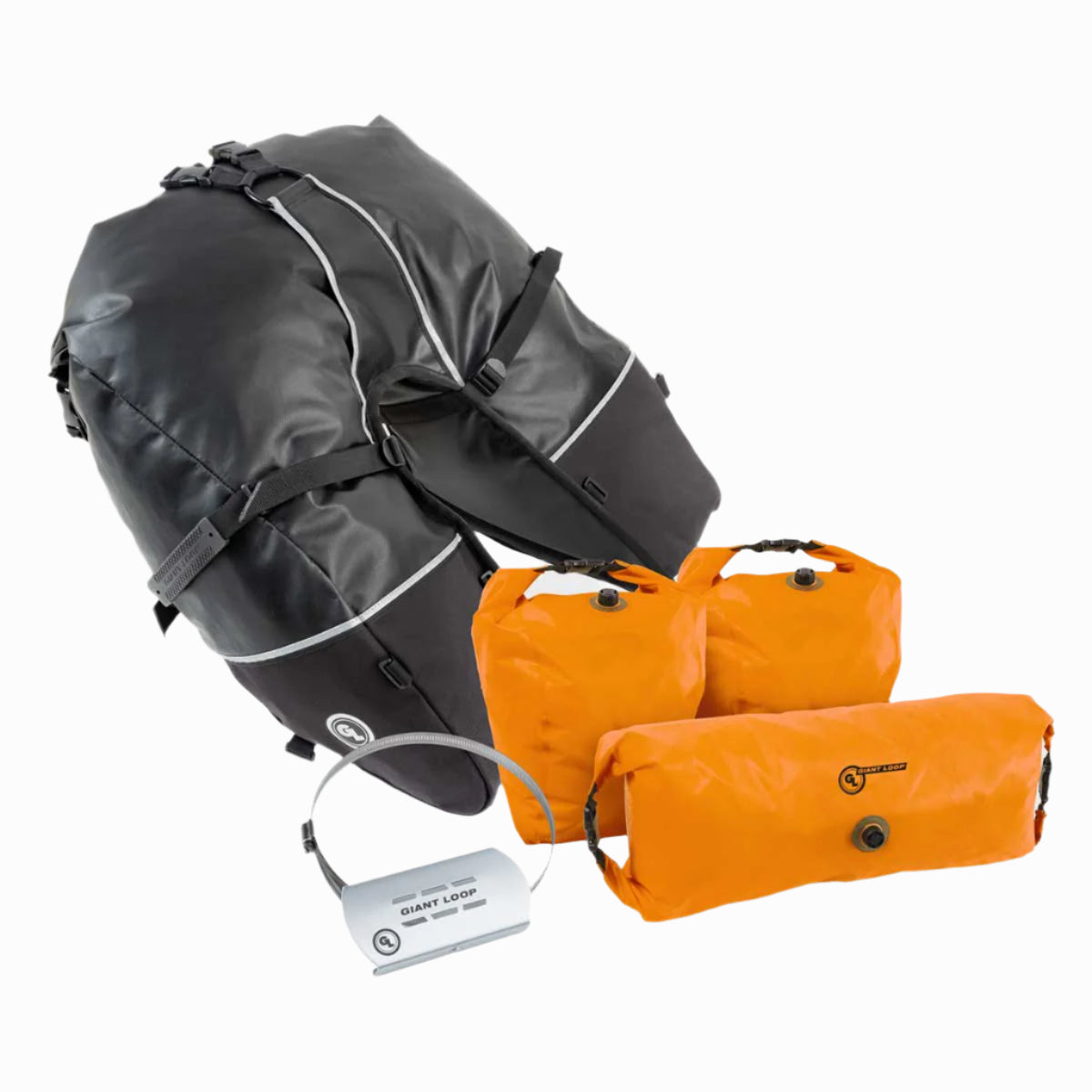 Whats included in the Giant Loop Coyote Saddlebag