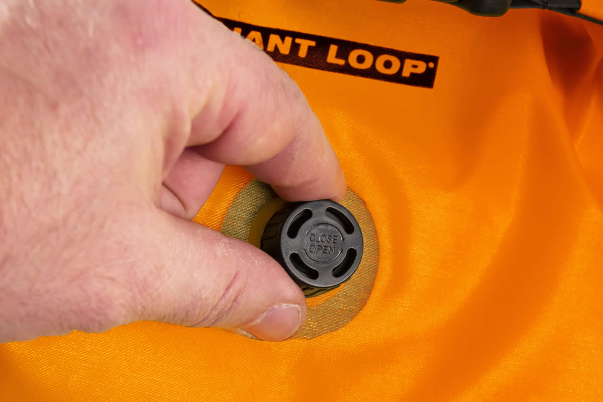 dry pod valve